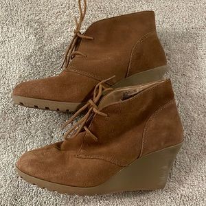 White Mountain Wedge Ankle booties